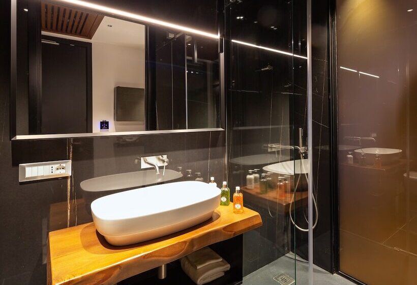 商务房间, The Corner Duomo