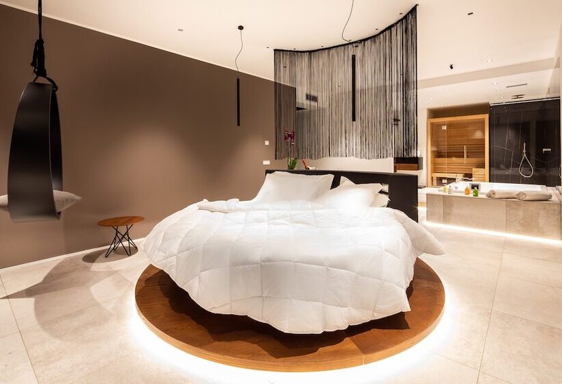 行政套房, The Corner Duomo