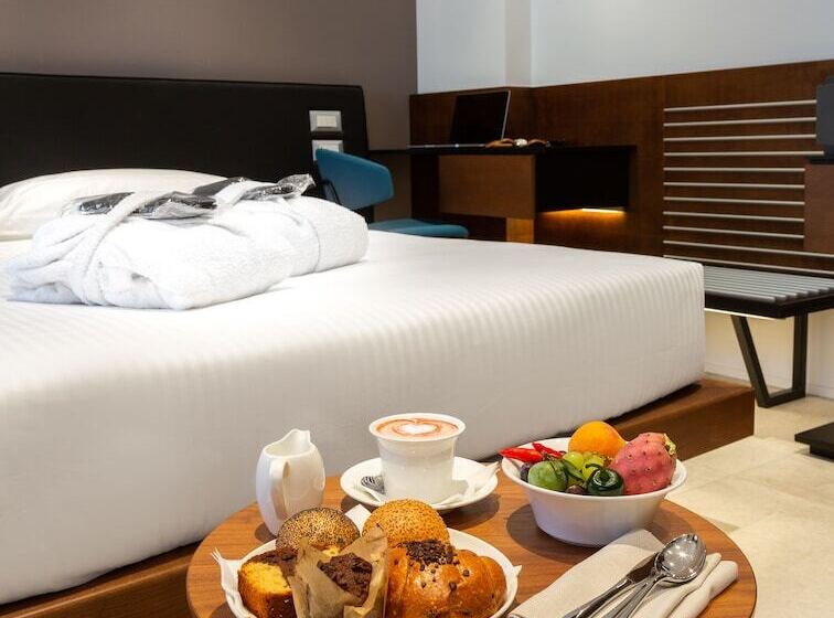 高级大房间, The Corner Duomo