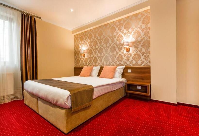 اتاق لوکس با تخت بزرگ, Bucur 9