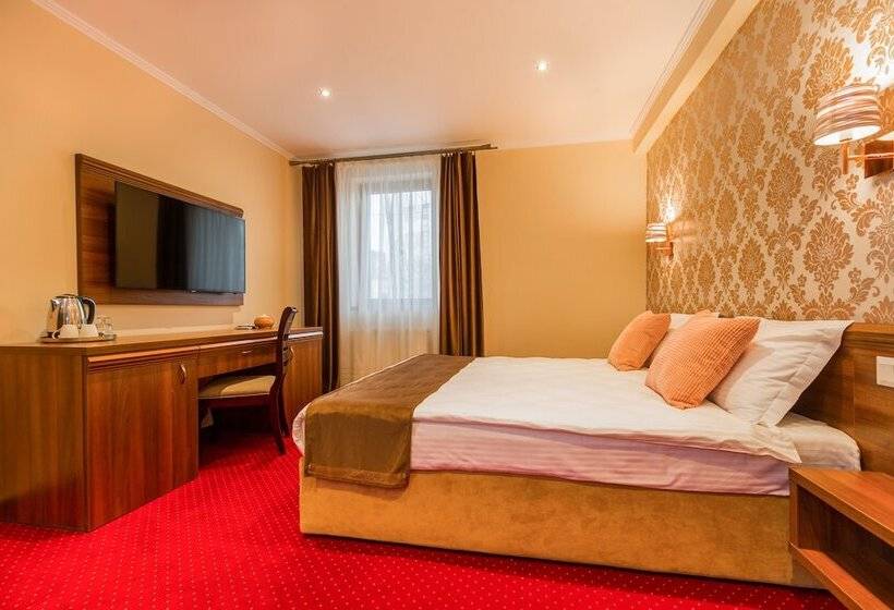 اتاق لوکس, Bucur 9