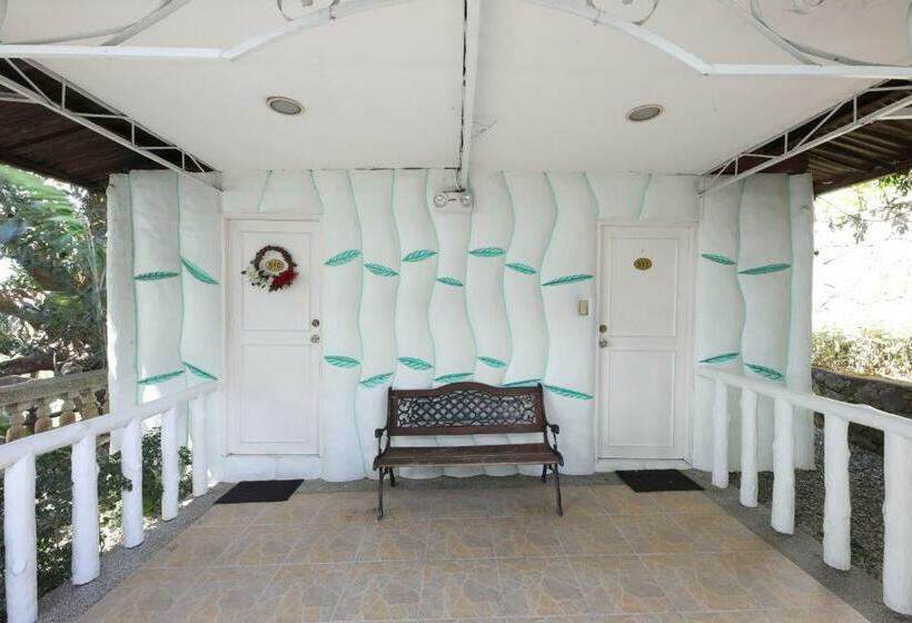 اتاق استاندارد, Loreland Farm Resort