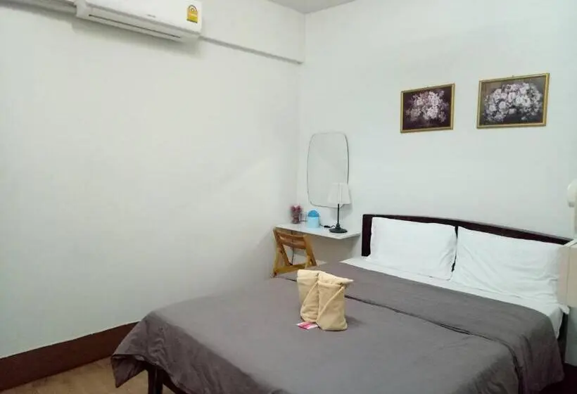 スタンダードルーム, Tt Hostel Chiangrai