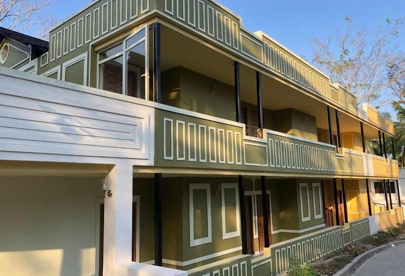 חדר דלוקס עם מרפסת, Clarks Exotica Island House, Portblair