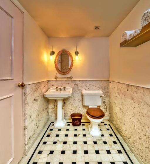 חדר דלוקס עם מרפסת, Clarks Exotica Island House, Portblair