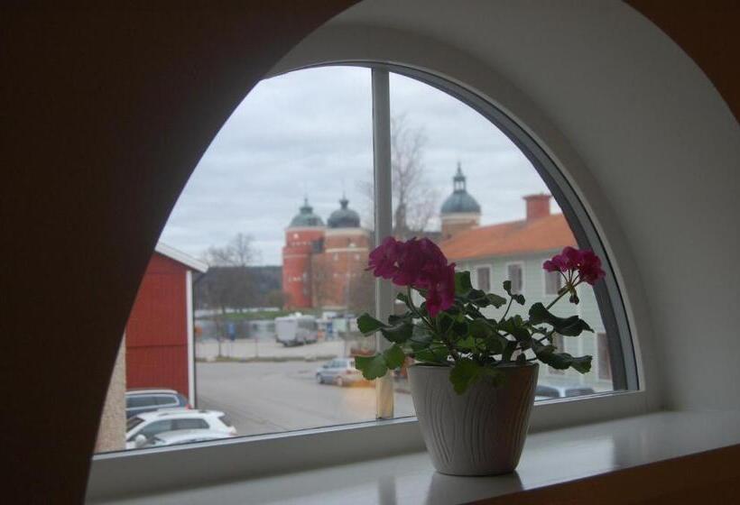 Suite with lake view, Röda Magasinet