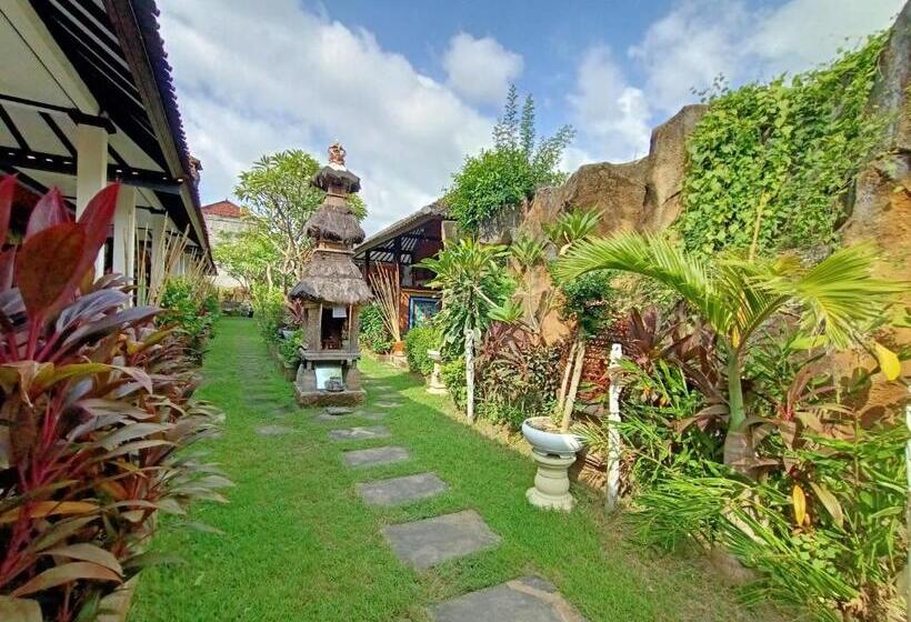 غرفة قياسية مزوَّدة بتراس, Binaria Museum