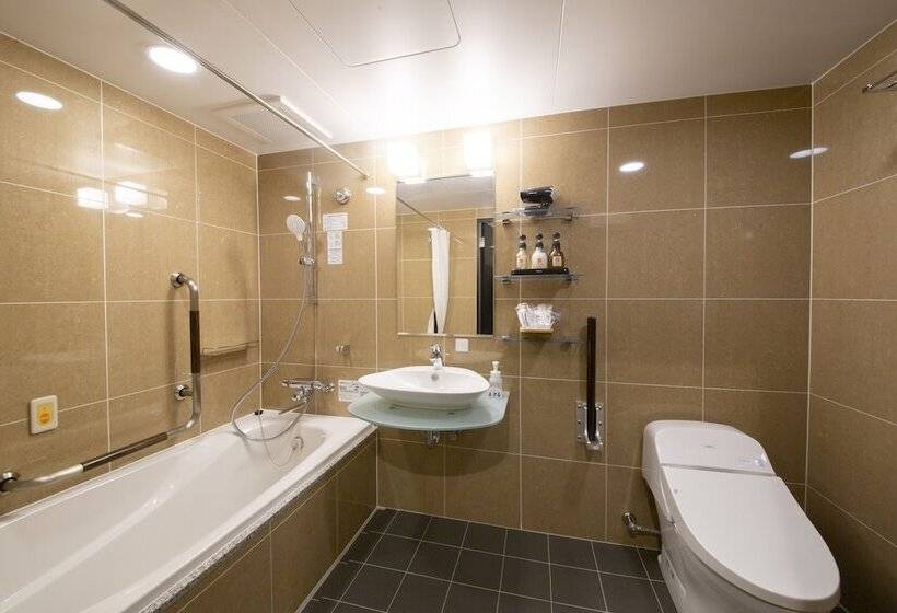 Номер Deluxe, Trad Replay