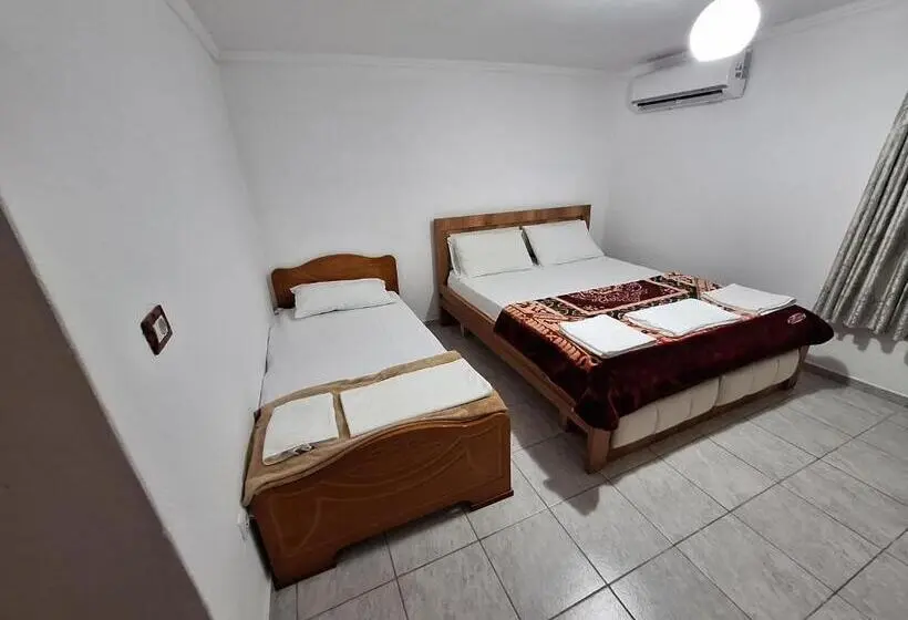 اتاق لوکس با چشمانداز, Guest House Argjiro Castle