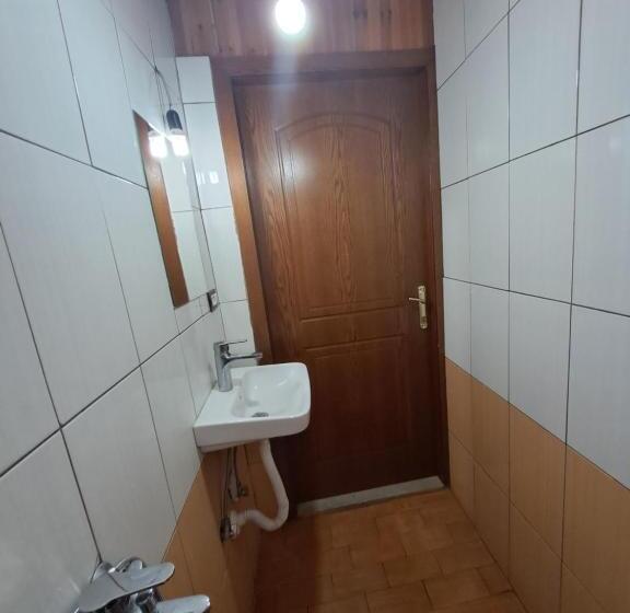 家庭间, Guest House Argjiro Castle