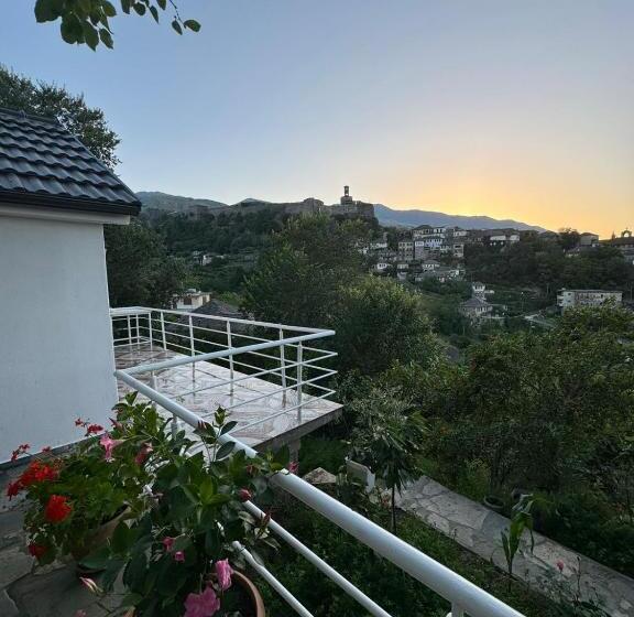 سوییت لوکس, Guest House Argjiro Castle