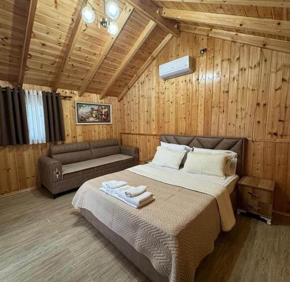 豪华套房, Guest House Argjiro Castle