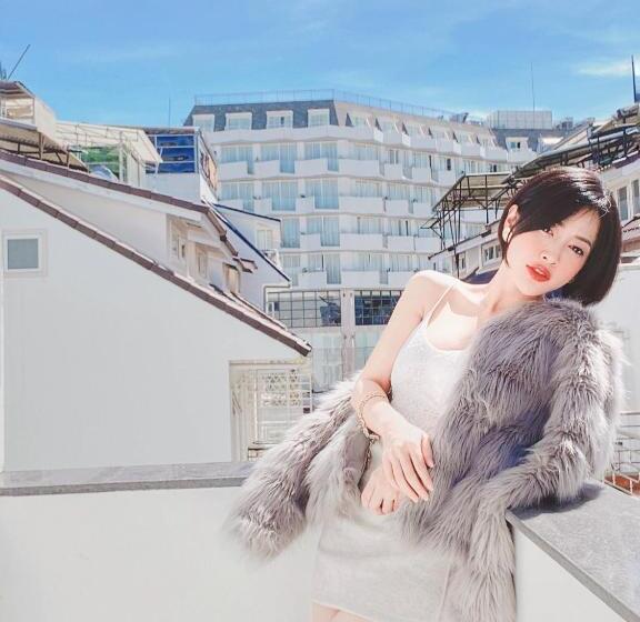 اتاق استاندارد چهارنفره با بالکن, Anh Tien