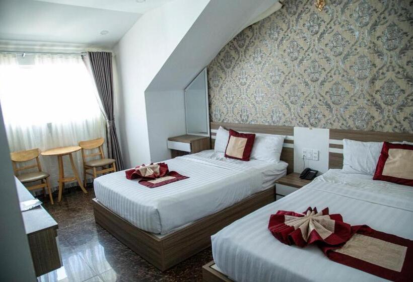 اتاق استاندارد چهار تخته, Anh Tien