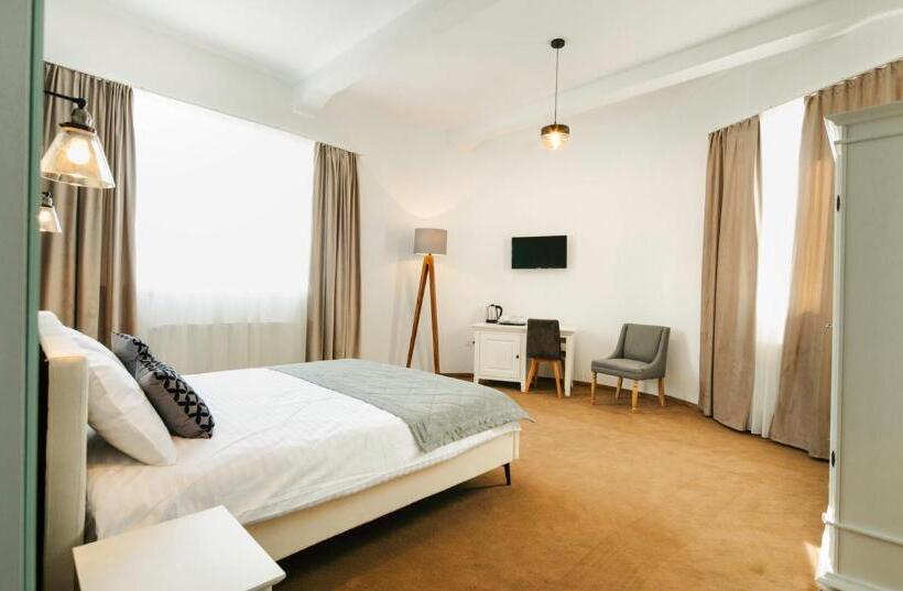 اتاق لوکس چهار تخته, Riviera Residence