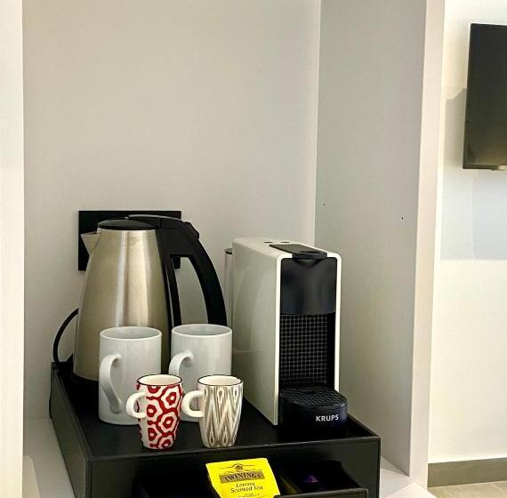 חדר דלוקס, The One   Sun  N Seas