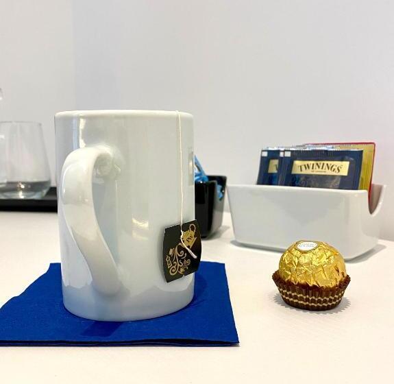 חדר דלוקס, The One   Sun  N Seas