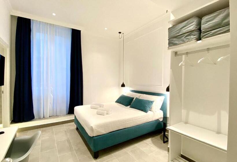 חדר דלוקס, The One   Sun  N Seas