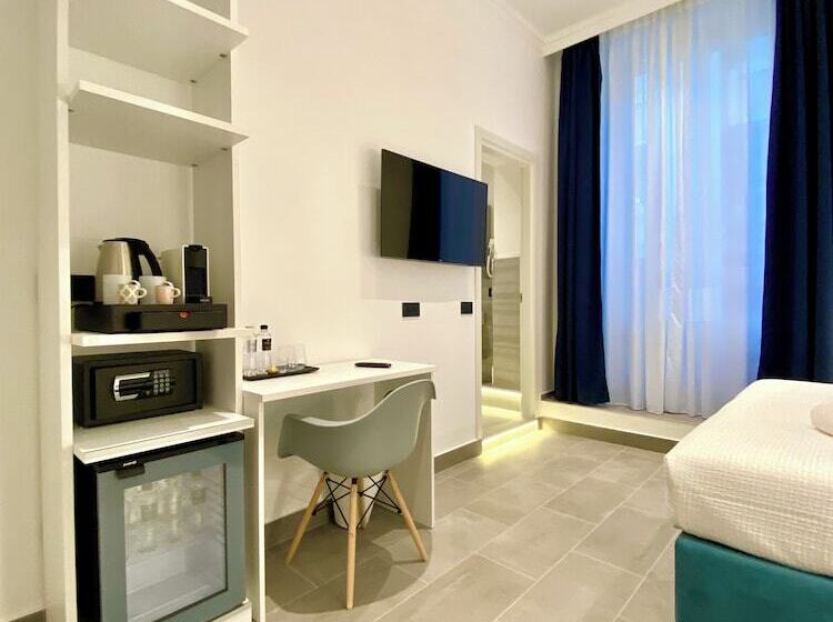 חדר דלוקס, The One   Sun  N Seas