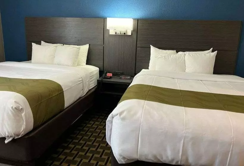 ２ダブルベッドのスタンダードルーム, Econo Lodge Louisville East
