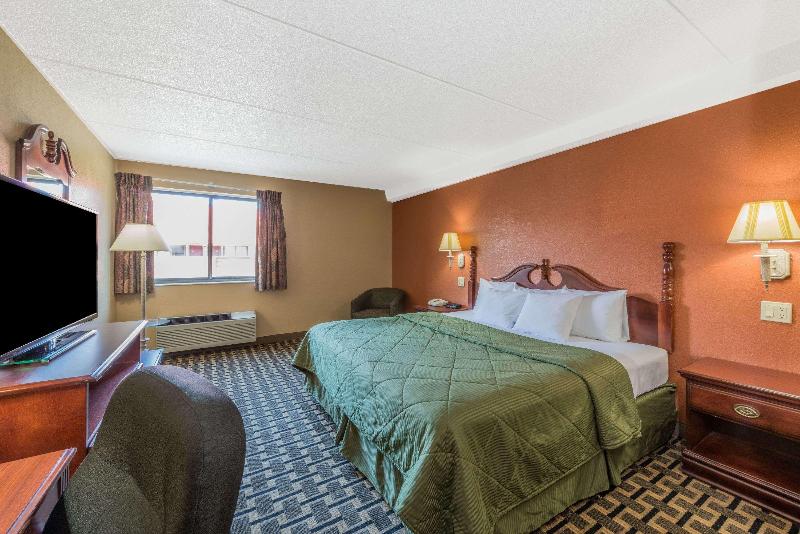 غرفة قياسية سرير كينج, Econo Lodge Louisville East