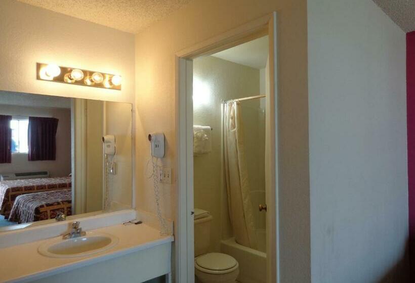 스탠다드 룸, Knights Inn Phoenix At N Black Canyon Hwy