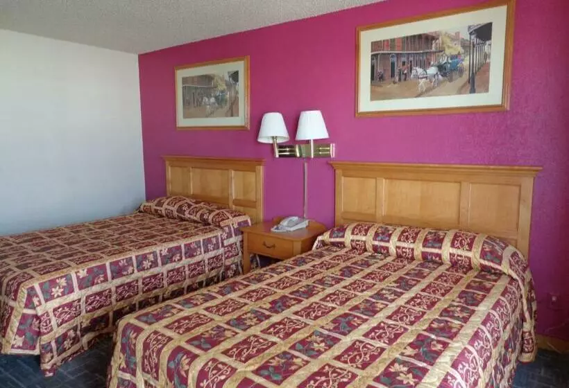 障害者適応デラックスルーム, Knights Inn Phoenix At N Black Canyon Hwy