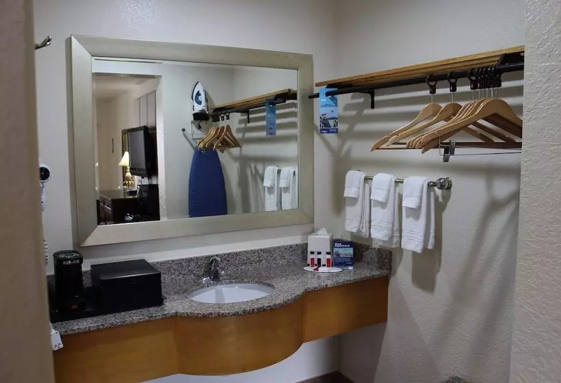 １階のスタンダードルーム, Travelodge By Wyndham Florida City/homestead/everglades