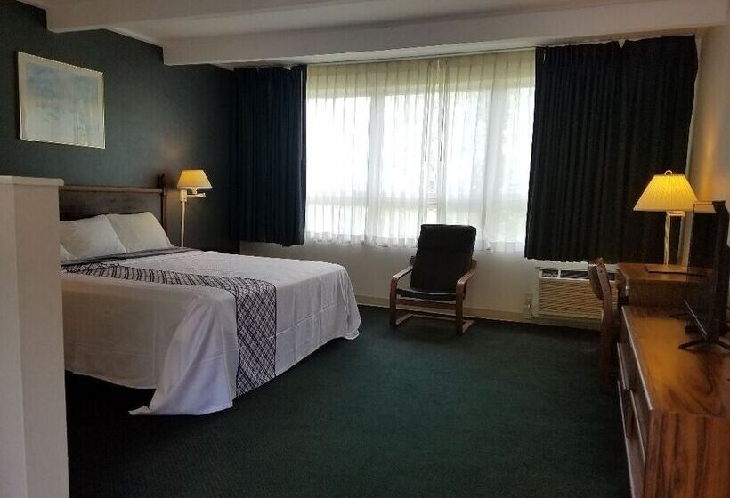 Люкс, Travelodge By Wyndham Lake George Ny