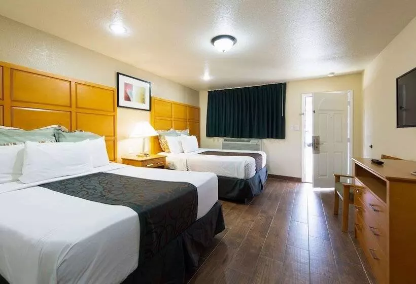 ２ダブルベッドのスタンダードルーム, Travelodge By Wyndham Merced Yosemite