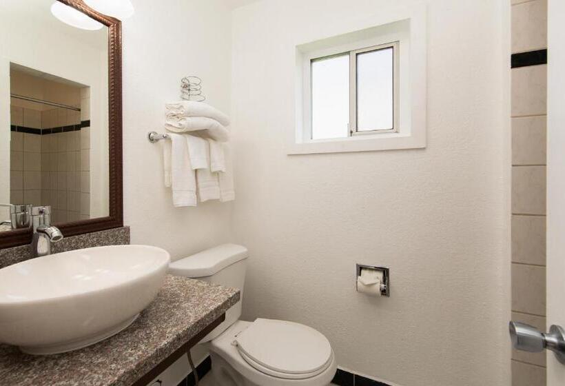 스탠다드 룸 더블 침대 2개, Travelodge By Wyndham Merced Yosemite