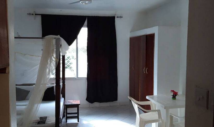 اتاق استاندارد یک نفره, Marvelous House Mtwapa
