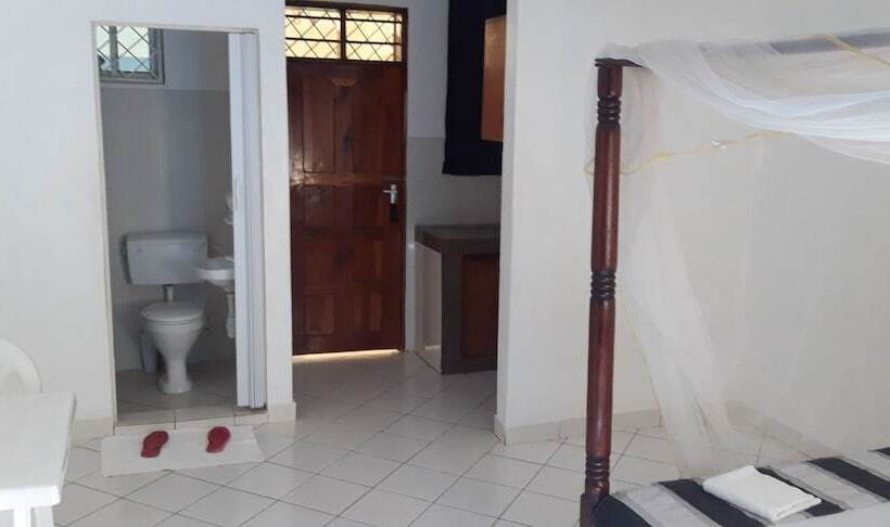 اتاق استاندارد یک نفره, Marvelous House Mtwapa
