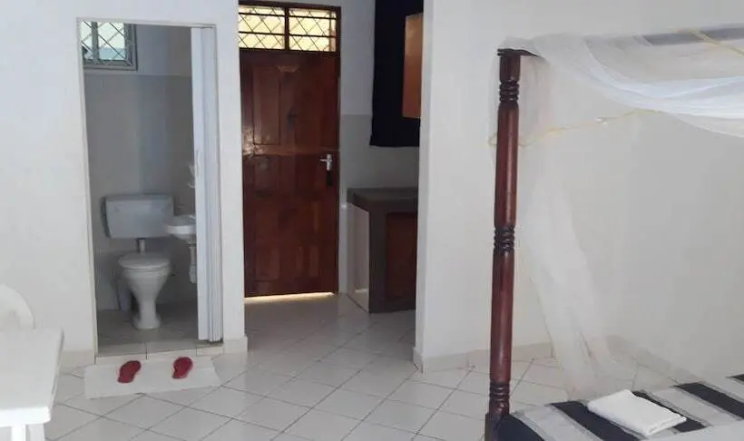 اتاق استاندارد یک نفره, Marvelous House Mtwapa