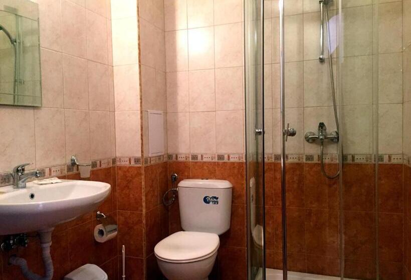 家庭间, Arkite Complex