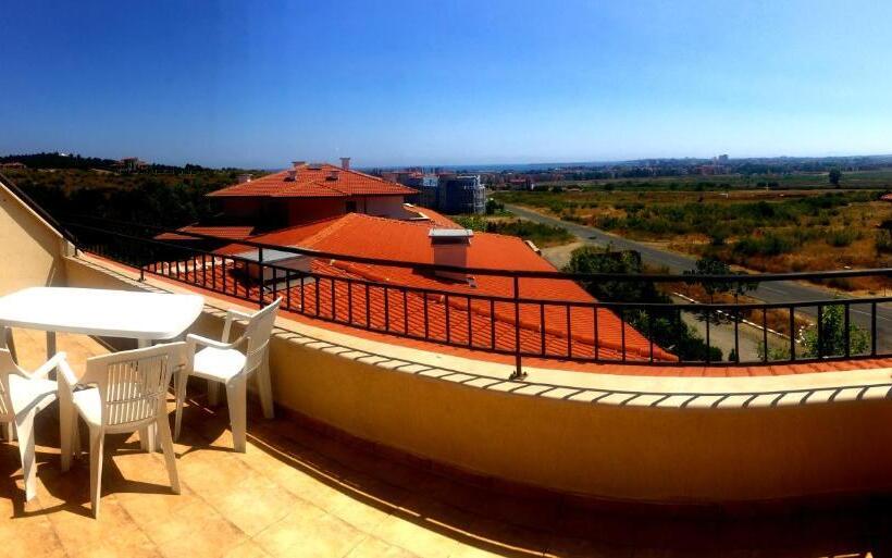 带1个卧室的带阳台的公寓, Arkite Complex