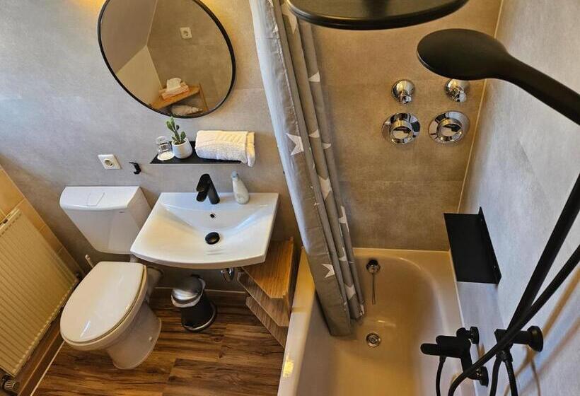 غرفة عائلية, Landhotel ölmühle