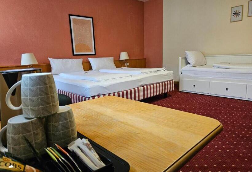 غرفة عائلية, Landhotel ölmühle