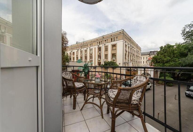 اتاق استاندارد با بالکن, Mini Hotel Guest Residence