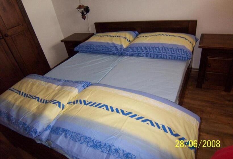 חדר סטנדרט לשלושה, Penzion Silverado