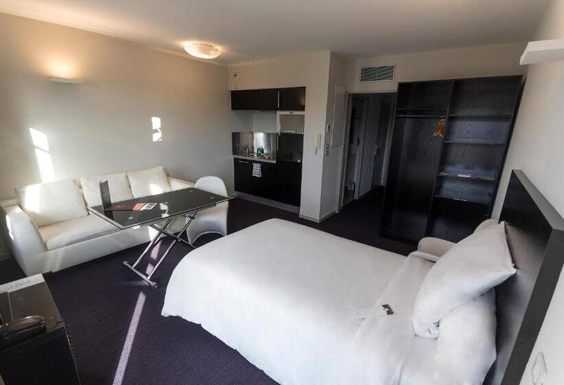 スタンダードスタジオ, Rex Résidence