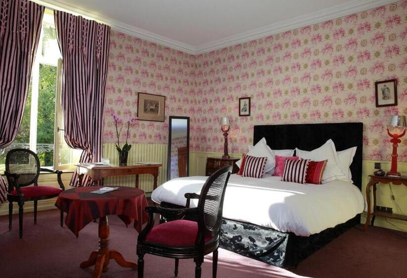 컴포트 룸, Château D'adomenil