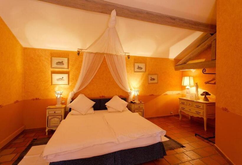 غرفة دوبلكس, Château D'adomenil