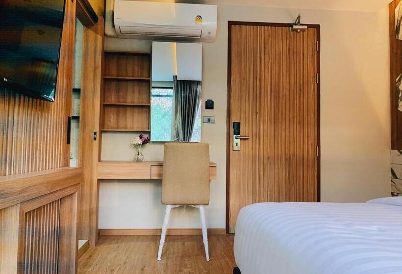 豪华房间, Sky Wave Patong