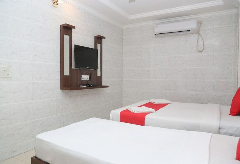 Habitació Triple Deluxe, Ulo Prince Park