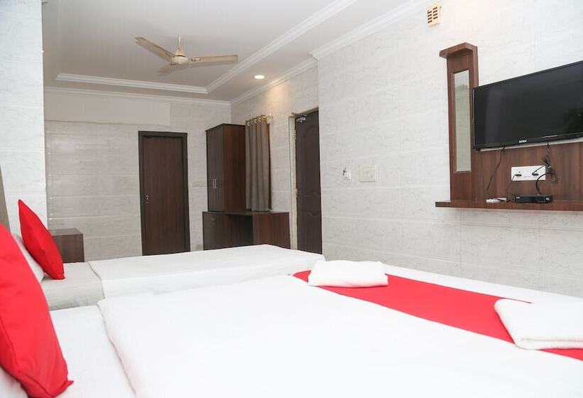 Habitació Triple Deluxe, Ulo Prince Park