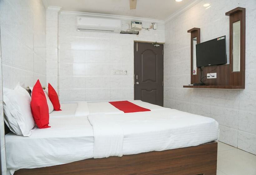 Habitació Triple Deluxe, Ulo Prince Park