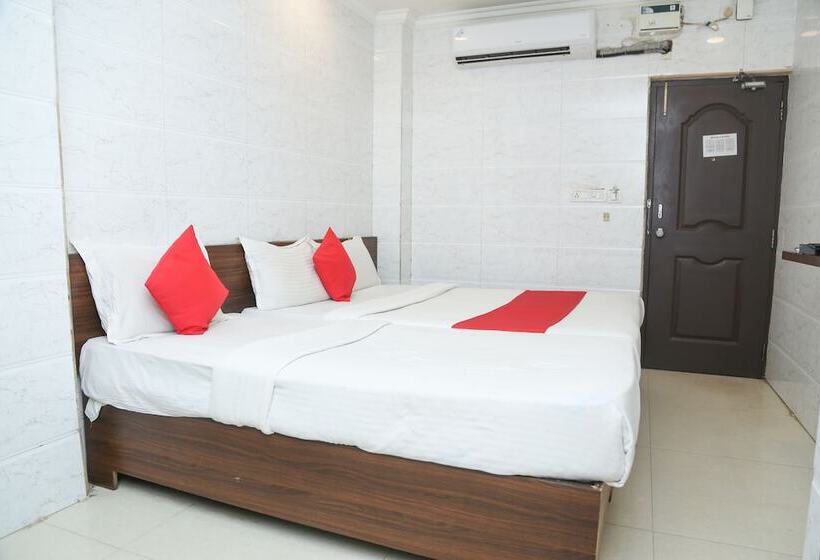 Habitació Triple Deluxe, Ulo Prince Park