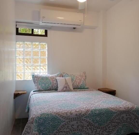 اتاق لوکس, La Sirena Playa Jaco