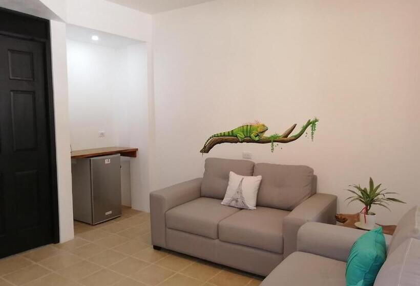 اتاق لوکس, La Sirena Playa Jaco